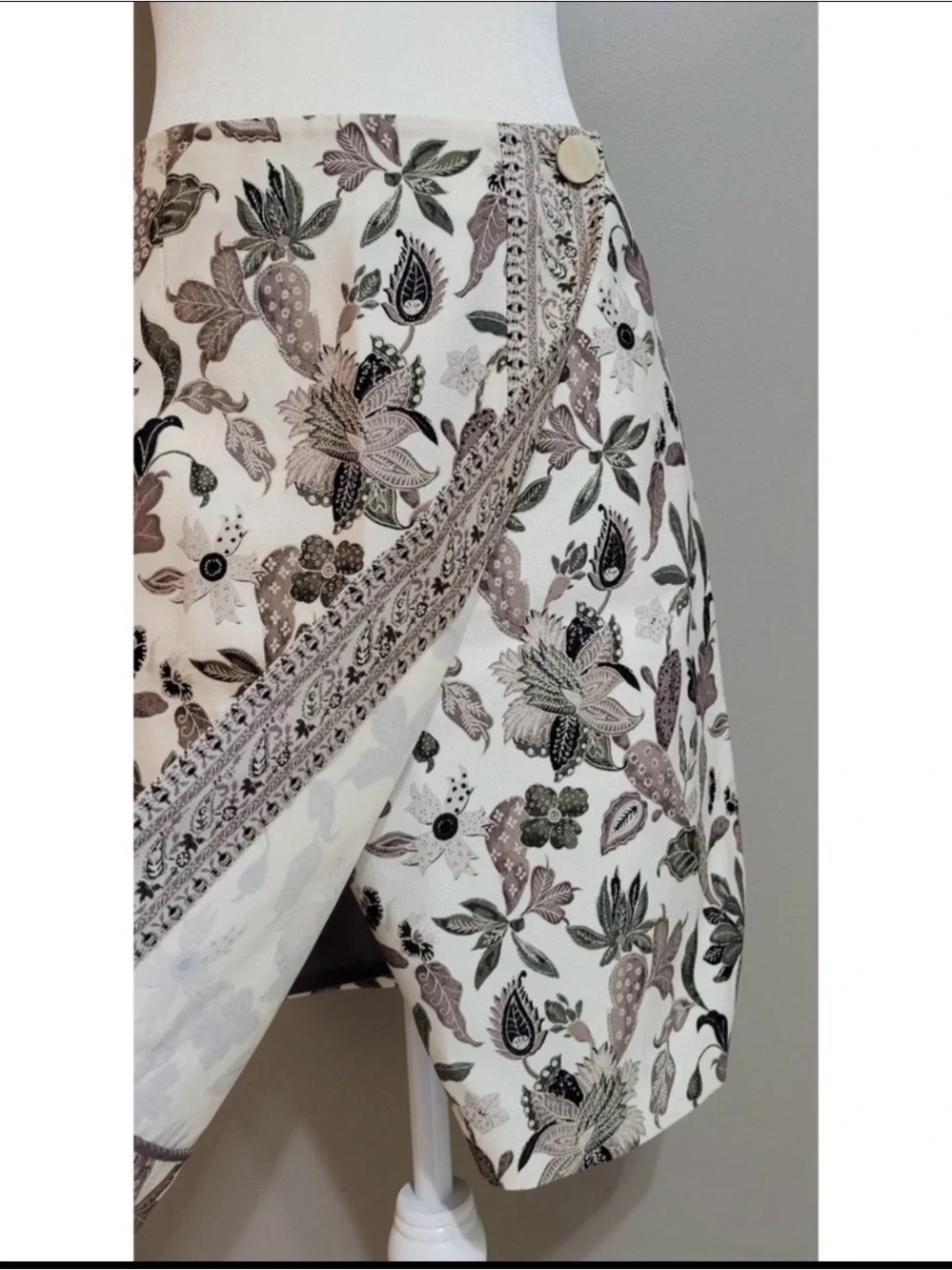 Tory Burch Ivory A-Line Skirt with Taupe & Olive Floral Print